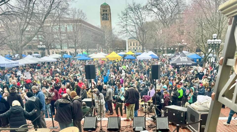 Hash Bash at the University of Michigan Diag, speaker and crowd